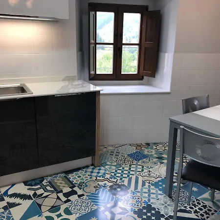 La Capilla Del Corral * Cangas De Narcea